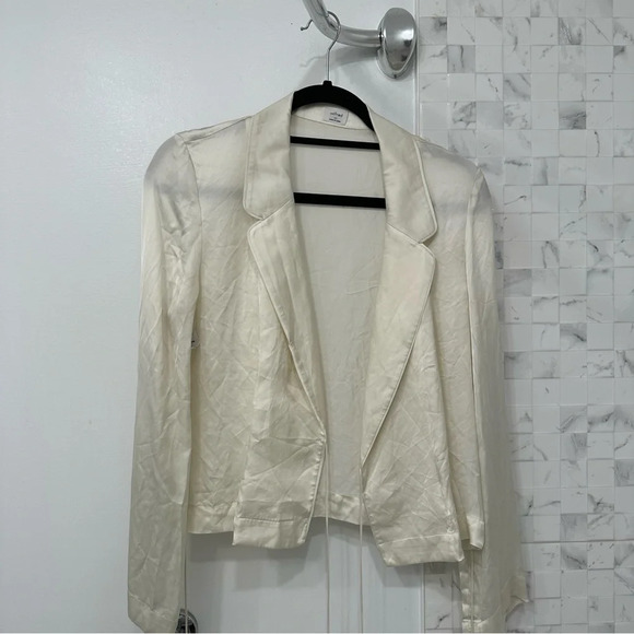 Aritzia Wilfred Allusion Top Ivory White Size XS - Picture 9 of 9